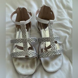 Badgley Mischka Girls Sandals